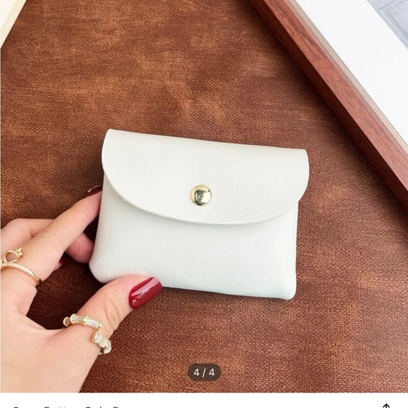 โพ๏ธ2/$25 White Coin Purse/ Coin bag / mini purse - Picture 1 of 8